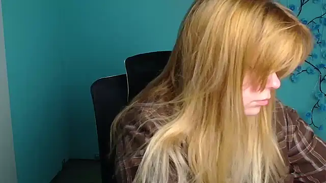 Snapshot of SusannaNight chatting on 05.15.26 SusannaNight online show from 05.15.26