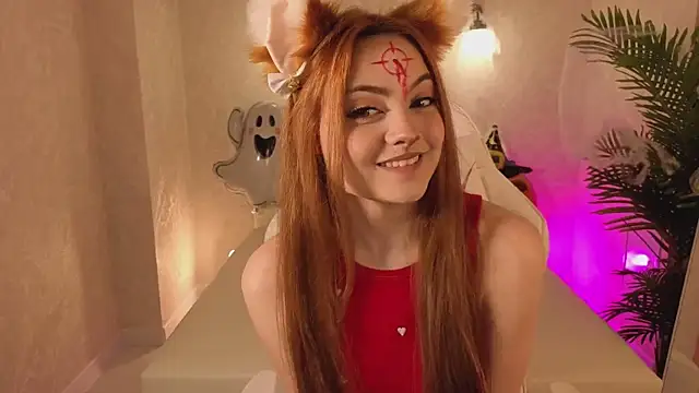 Snapshot of Daniela_Saules chatting on 10.31.25 Daniela Saules online show from 10.31.25