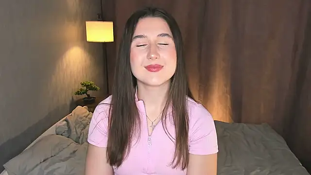 Snapshot of JudeKleve chatting on 10.31.25 JudeKleve online show from 10.31.25