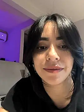 Sara-215 online show from 12.21.25