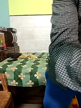 Snapshot of Sexy_ruhi02 chatting on 11.03.25 Sexy ruhi02 online show from 11.03.25