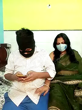 Snapshot of Sexy_ruhi02 chatting on 11.03.25 Sexy ruhi02 online show from 11.03.25