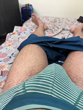 Snapshot of SentScruples chatting on 11.03.25 SentScruples online show from 11.03.25