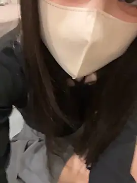 eroeroMiYUeroeo online show from 11.18.25