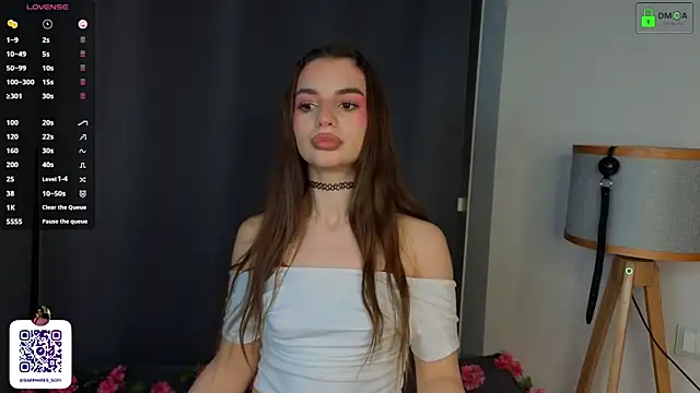 Snapshot of LauraHansil chatting on 02.26.26 LauraHansil online show from 02.26.26