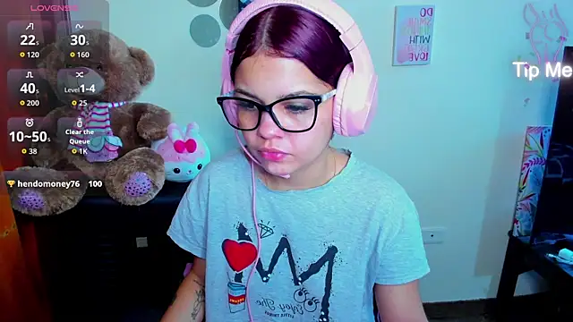 Emma boo online show from 04.02.26