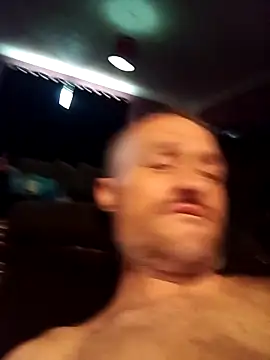 Snapshot of Caliguy36 chatting on 10.30.25 Caliguy36 online show from 10.30.25