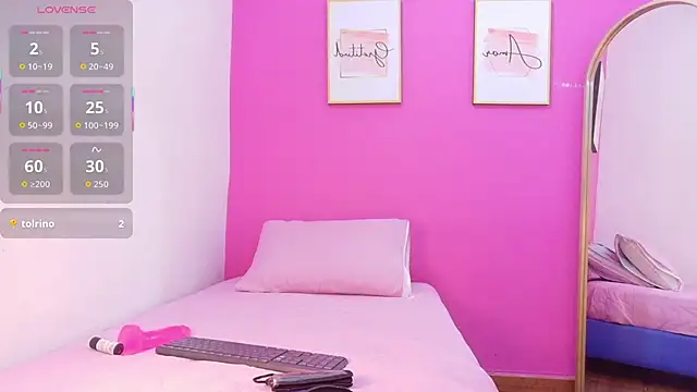 miss-Ortiz online show from 11.12.25