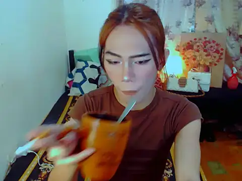 EXOTICGEORGINA online show from 12.15.25