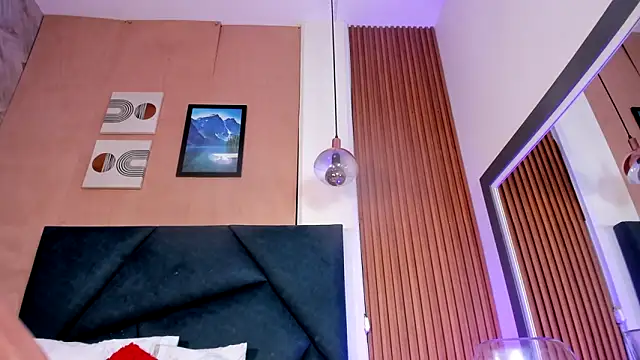 Ivy Spicy online show from 03.25.26