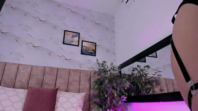 Ivy Spicy online show from 05.28.26