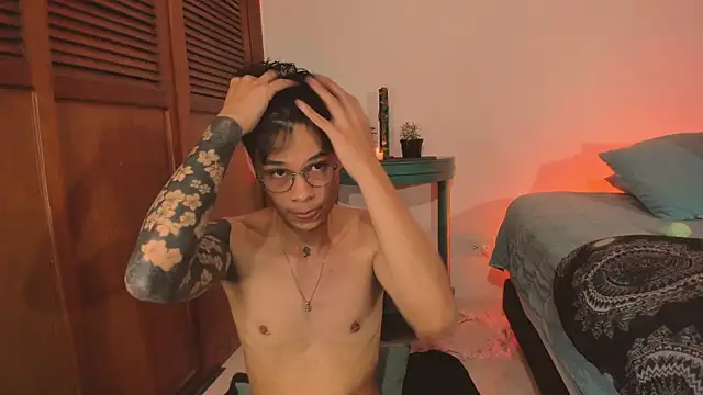 estmonnn online show from 11.09.25