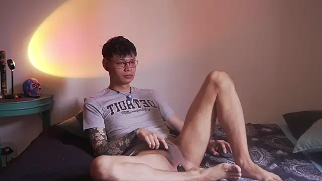 Snapshot of estmonnn chatting on 01.17.26 estmonnn online show from 01.17.26