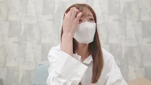 Snapshot of Minami_jjjj chatting on 07.18.26 Minami jjjj online show from 07.18.26