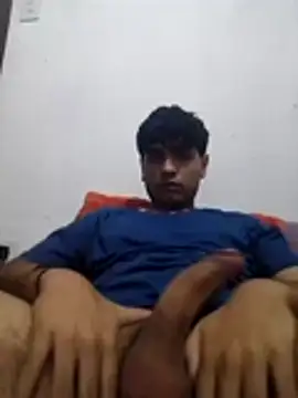 Snapshot of Rizos20cm chatting on 11.08.25 Rizos20cm online show from 11.08.25