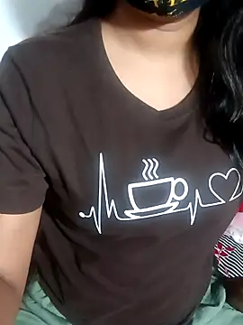 Snapshot of Manisha_is-Live chatting on 10.30.25 Manisha is-Live online show from 10.30.25