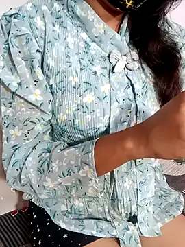 Snapshot of Manisha_is-Live chatting on 11.01.25 Manisha is-Live online show from 11.01.25