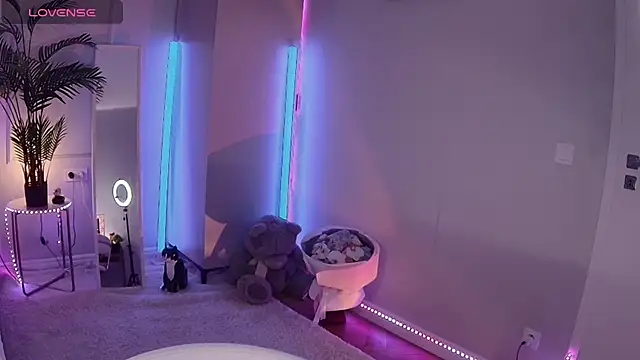 Alice Bloome online show from 10.30.25