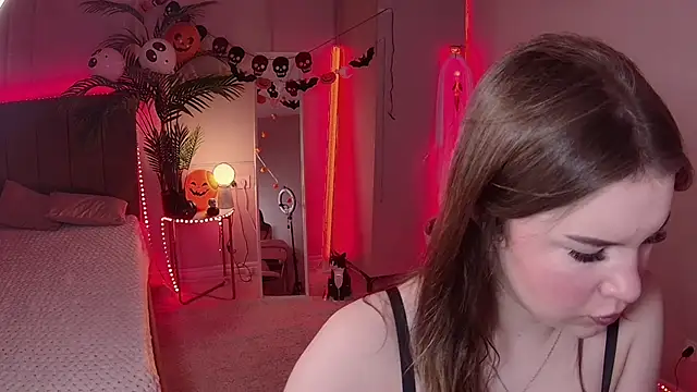 Alice Bloome online show from 11.01.25