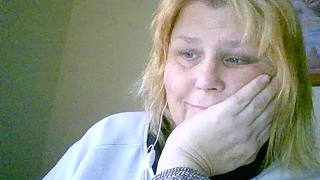 Sylviastar46 online show from 11.19.25