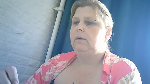 Sylviastar46 online show from 04.17.26