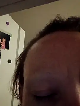 Karebearz1 online show from 04.02.26