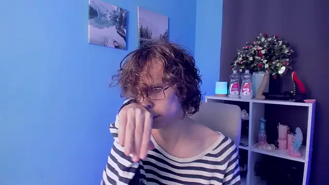 Snapshot of LeoBensyten chatting on 11.01.25 LeoBensyten online show from 11.01.25