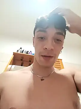 Snapshot of Pistacchio01 chatting on 10.31.25 Pistacchio01 online show from 10.31.25