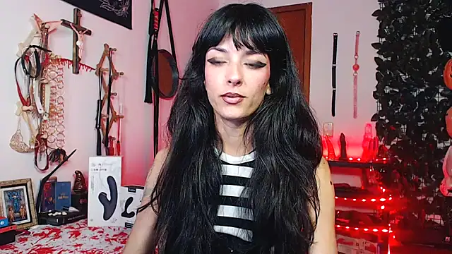 CarrieBurton online show from 11.07.25