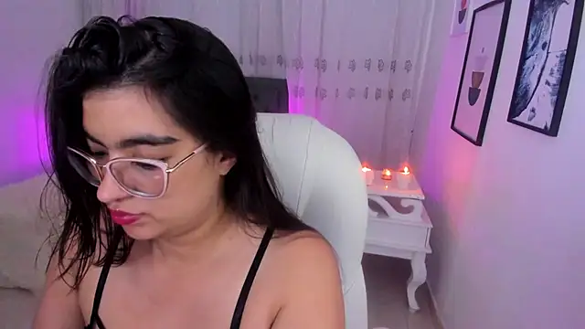 Luna Jonnes1 online show from 01.11.26