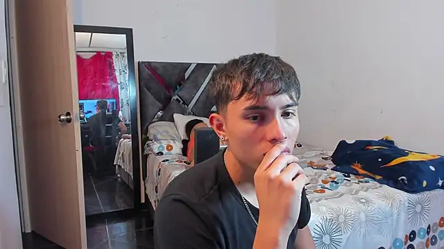 MollyandFher online show from 11.22.25