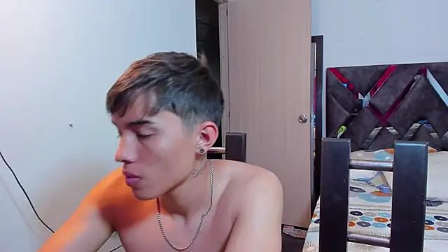 MollyandFher online show from 11.24.25