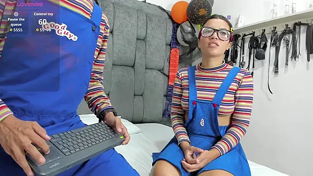 DamianandEva online show from 10.31.25