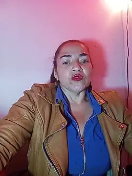 Snapshot of MaryRoze_ chatting on 11.06.25 MaryRoze online show from 11.06.25