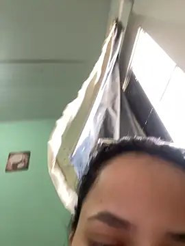 Snapshot of docinhoazedo chatting on 10.31.25 docinhoazedo online show from 10.31.25