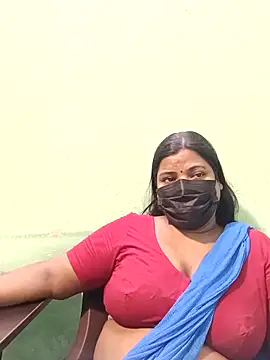 Snapshot of tamil_Nithya_J chatting on 04.19.26 tamil Nithya J online show from 04.19.26