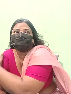 Snapshot of tamil_Nithya_J chatting on 04.20.26 tamil Nithya J online show from 04.20.26