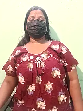 Snapshot of tamil_Nithya_J chatting on 04.29.26 tamil Nithya J online show from 04.29.26