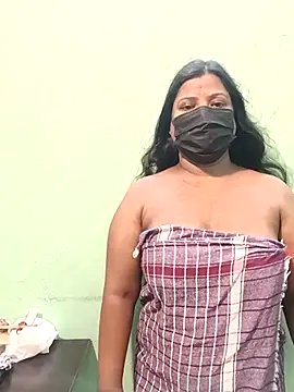Snapshot of tamil_Nithya_J chatting on 05.17.26 tamil Nithya J online show from 05.17.26