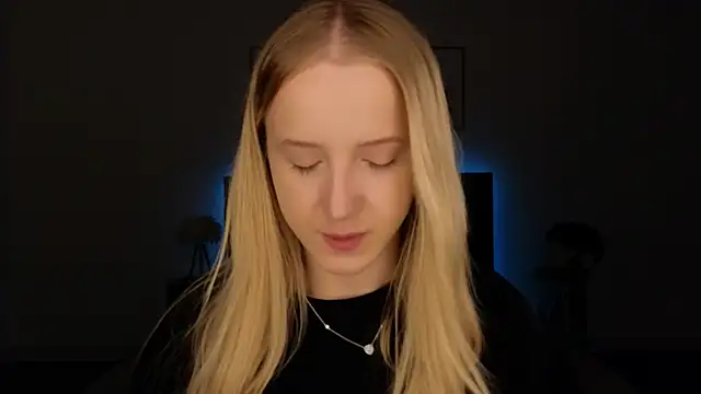 Snapshot of adele_armass chatting on 05.07.26 adele armass online show from 05.07.26