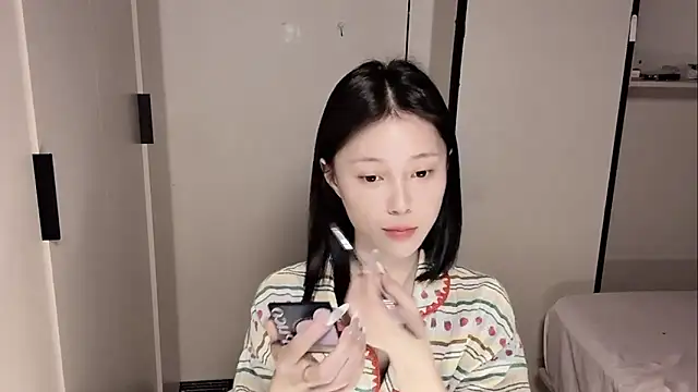 Snapshot of yuyu-33 chatting on 05.07.26 yuyu-33 online show from 05.07.26