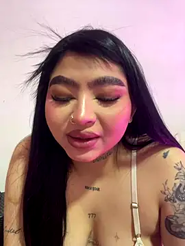 Snapshot of babykw chatting on 11.10.25 babykw online show from 11.10.25