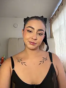 Elina Hills online show from 02.19.26