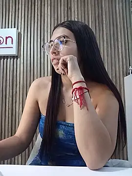 Valk submissive online show from 04.16.26