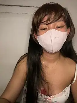 Snapshot of DAISSY69 chatting on 10.31.25 DAISSY69 online show from 10.31.25