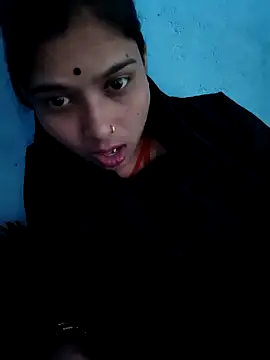 Snapshot of Cute_Arushi chatting on 11.09.25 Cute Arushi online show from 11.09.25