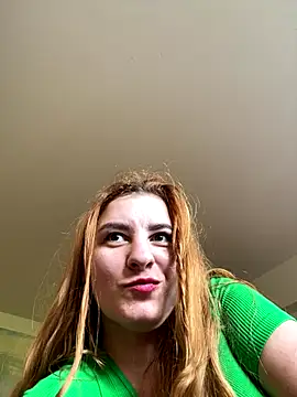 Snapshot of MOLO-ko chatting on 10.30.25 MOLO-ko online show from 10.30.25