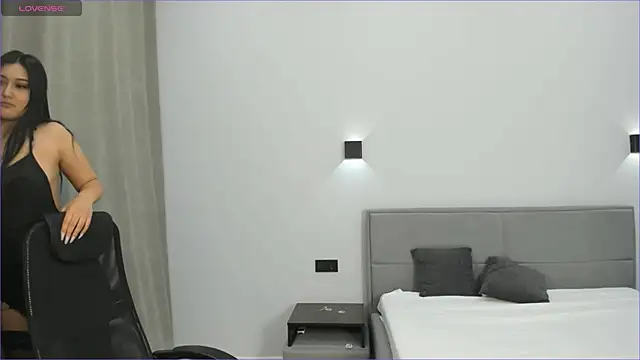 Snapshot of Yunamini chatting on 11.03.25 Yunamini online show from 11.03.25