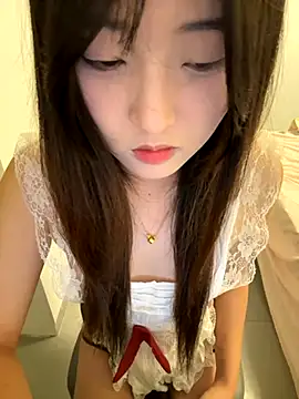 Snapshot of minnie566 chatting on 11.06.25 minnie566 online show from 11.06.25