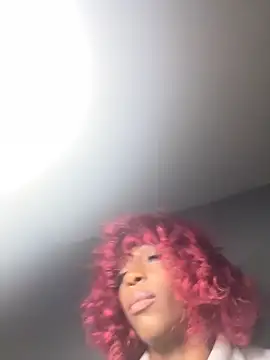 MadameMuse online show from 11.02.25